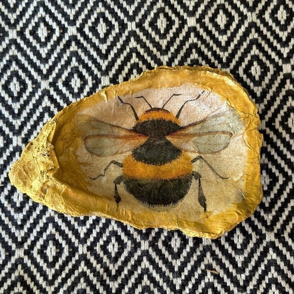Other - Hand painted/Decoupage Bee Oyster Shell Trinket Dish